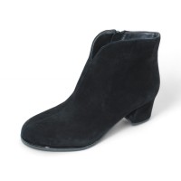 Lamour Des Pieds Women's Phinn In Black Kid Suede