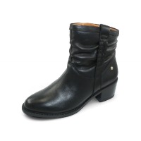 Pikolinos Women's Bacarot W2D-8891 In Black Calfskin Leather